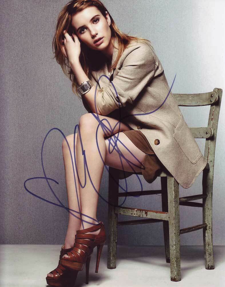 Emma Roberts In-Person AUTHENTIC Autographed Photo Poster painting SHA #26652