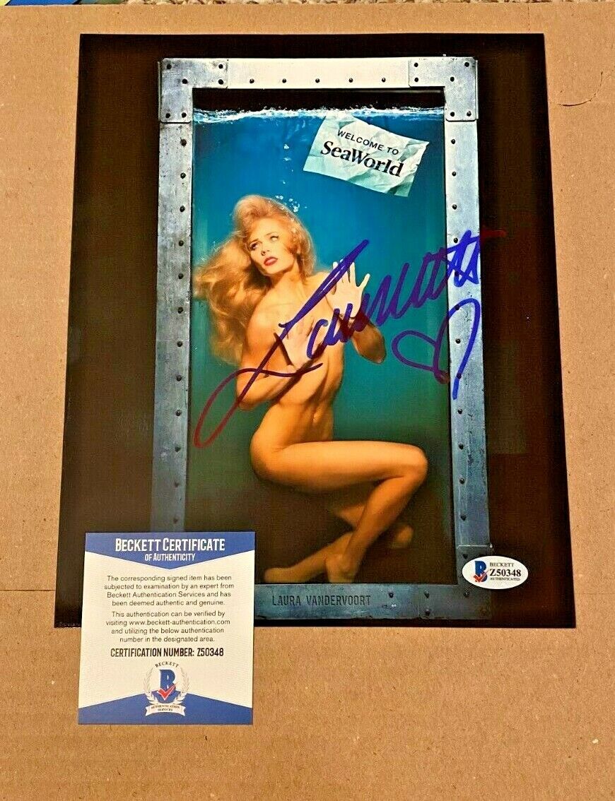 LAURA VANDERVOORT SIGNED SEXY 8X10 Photo Poster painting BECKETT CERTIFIED