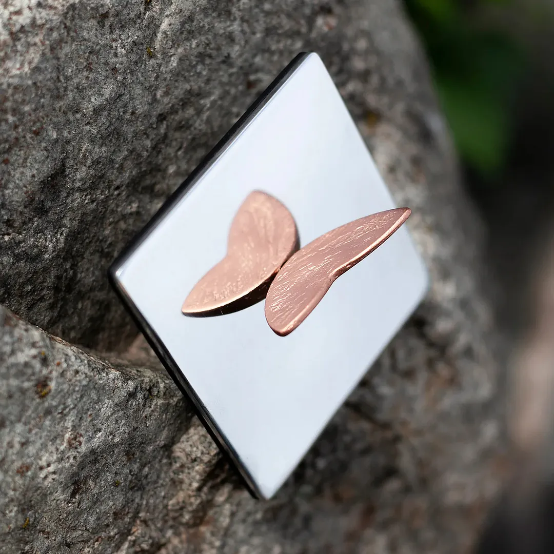 BUTTERFLY FLAP SWITCH