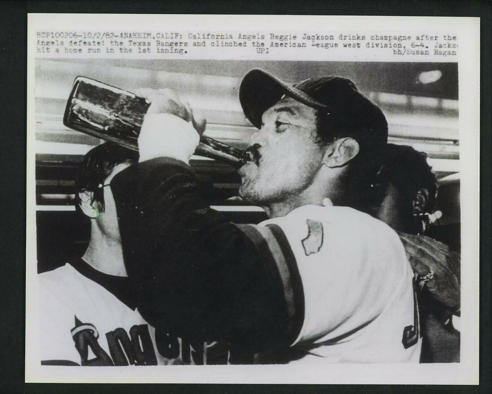 Reggie Jackson celebrates California Angels win AL West 1982 Type IV Press Photo Poster painting