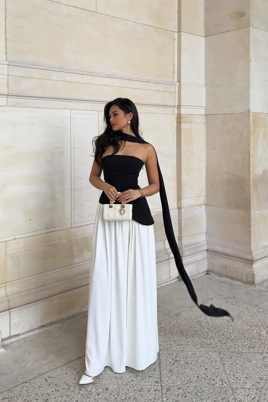 Miabel Elegant Black White Satin Sleeveless Strapless Long Split Prom Dress with Scarf 