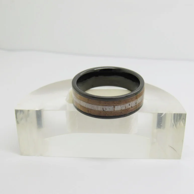 8MM&nbsp;Flat Retro Black Sides Tungsten Carbide Rings With Wood Paneling And Antler In The Middle Womens Or Men