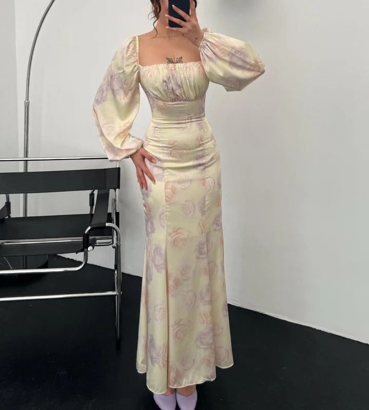  Elegant and fresh summer dress with floral details e3f9