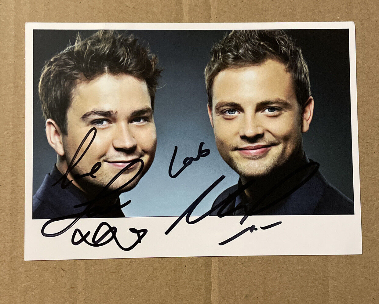 SAM & MARK AUTOGRAPH HAND SIGNED 6X4 Photo Poster painting TV PRESENTERS SINGERS