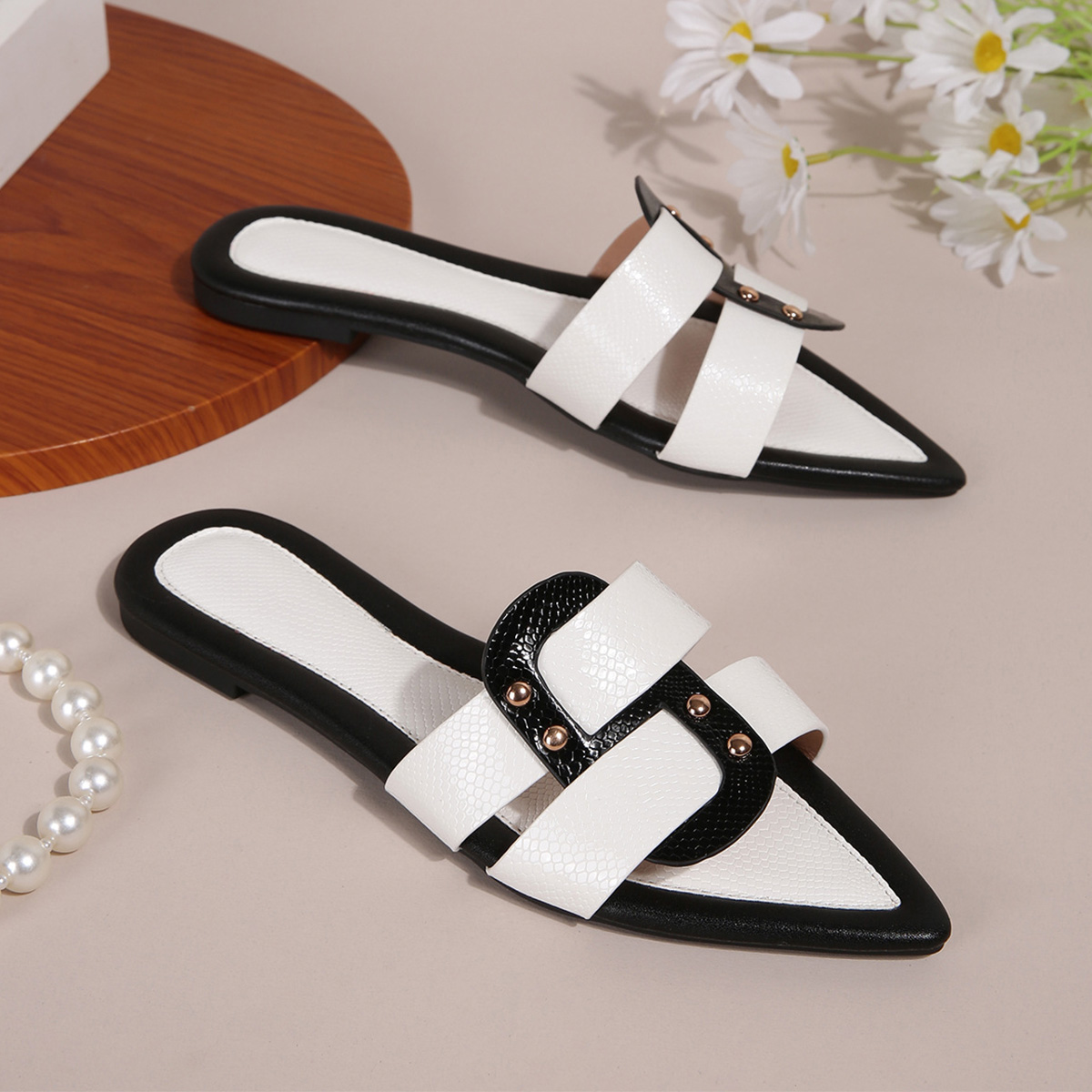 Fashion Black And White PU Leather Two Tone Pointed Toe Studded Flat Slippers 2024 - Flycurvy 