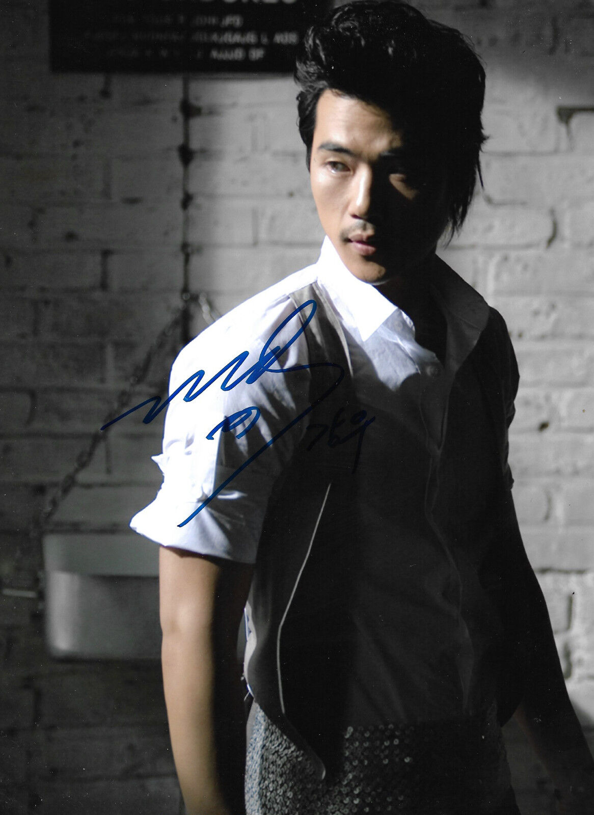 Kim Kang-woo signed 8x11 inch Photo Poster painting autograph