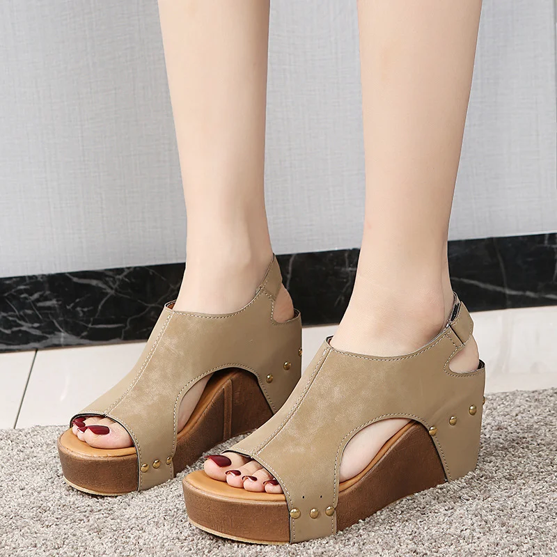 Breakj Breakj Spring And Summer New Rivet Slope And Fish Mouth Sandals Women Large Size Waterproof Table Hollow Thick-Soled Women Sandals