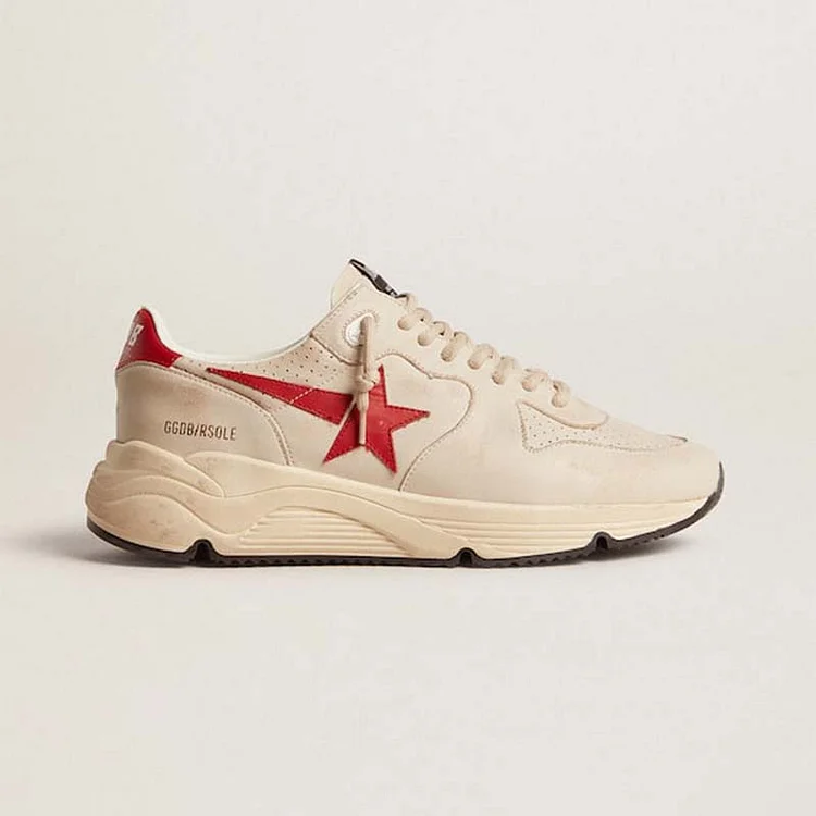 Golden Goose Running Sole Hombre de napa gris con estrella y refuerzo del talón en napa roja