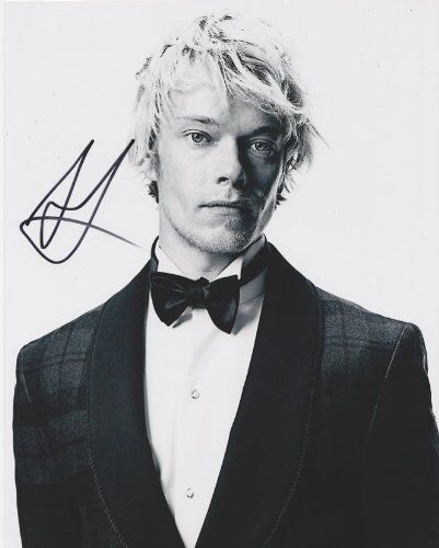 Alfie Allen Signed Autographed 8x10 Photo Poster painting Theon Greyjoy Game of Thrones COA VD