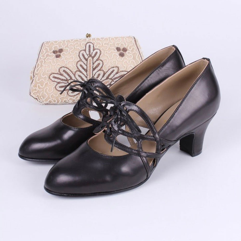 Retro Hollow-Out Round Toe Lace-Up Chunky Heel Black Pumps for Women Nicepairs