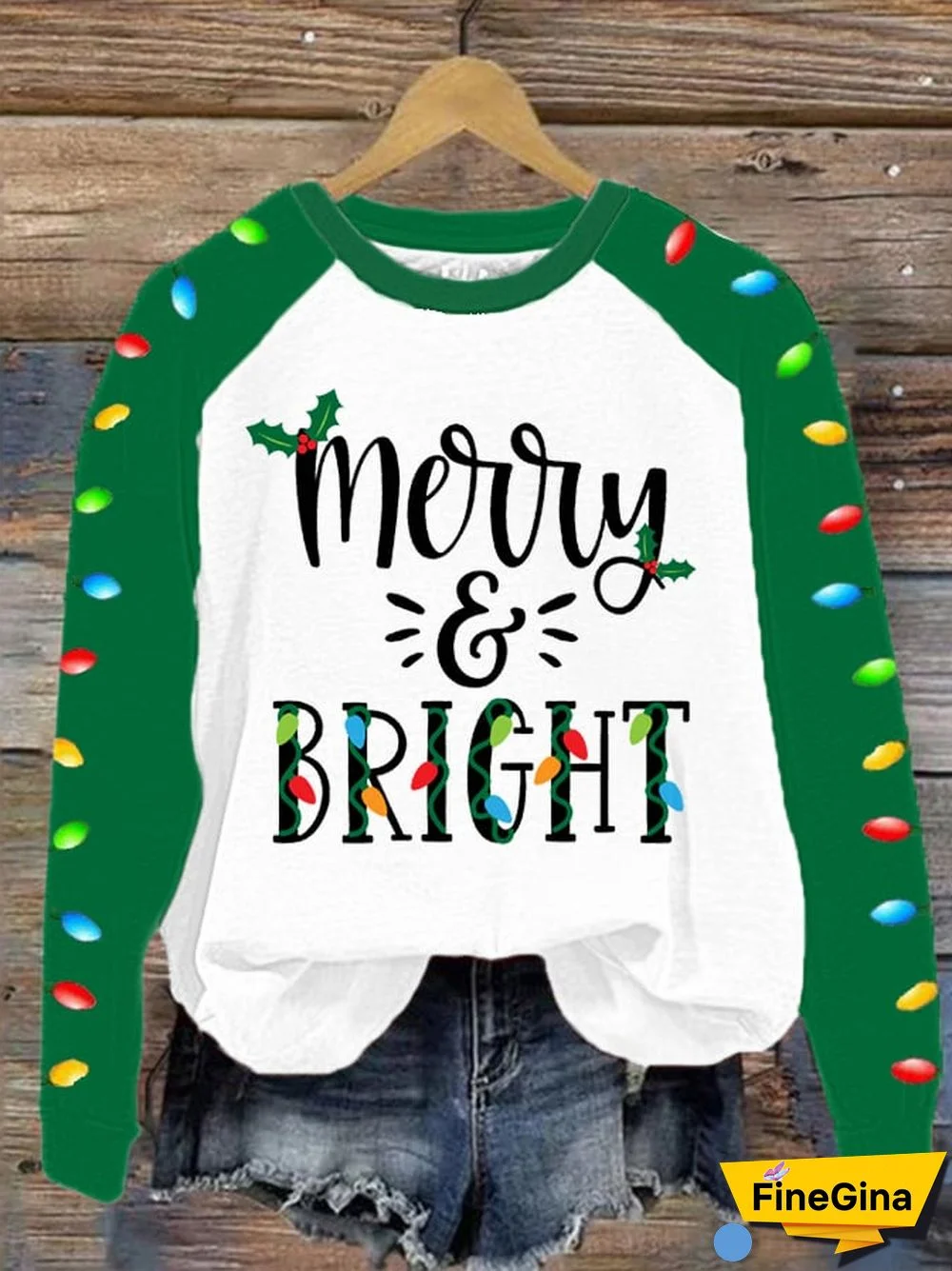 Women's Christmas Merry & Bright Lantern Print Sweatshirt