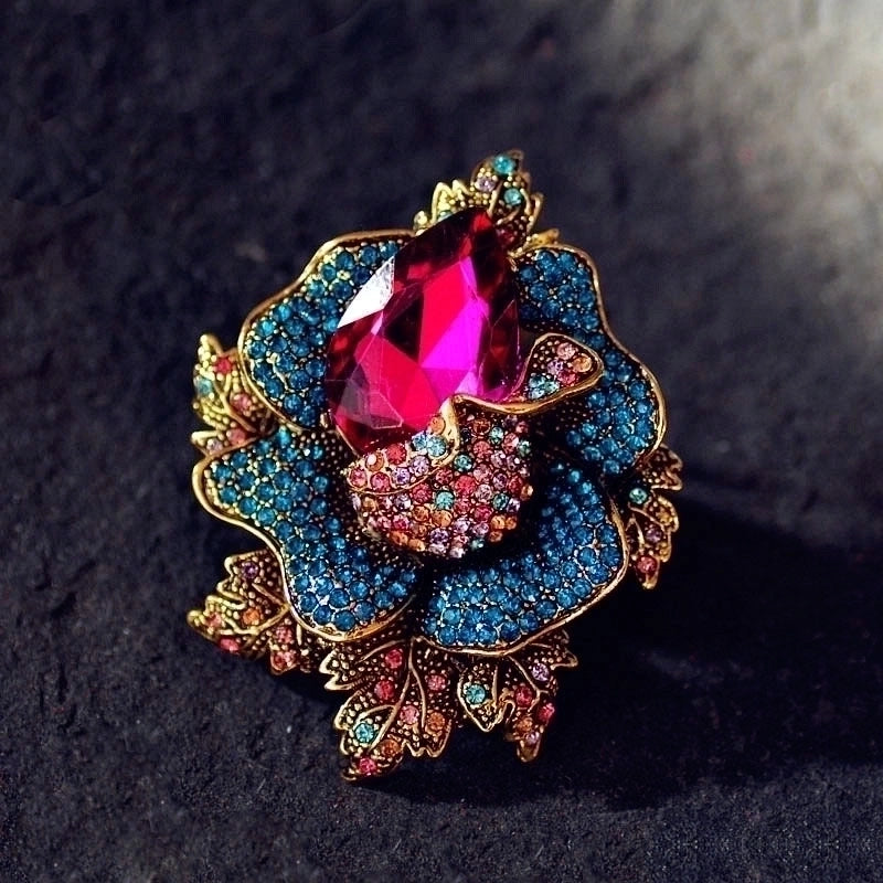 Retro Pin Flower Alloy Inlay Artificial Gemstones Crystal Women’S Brooches