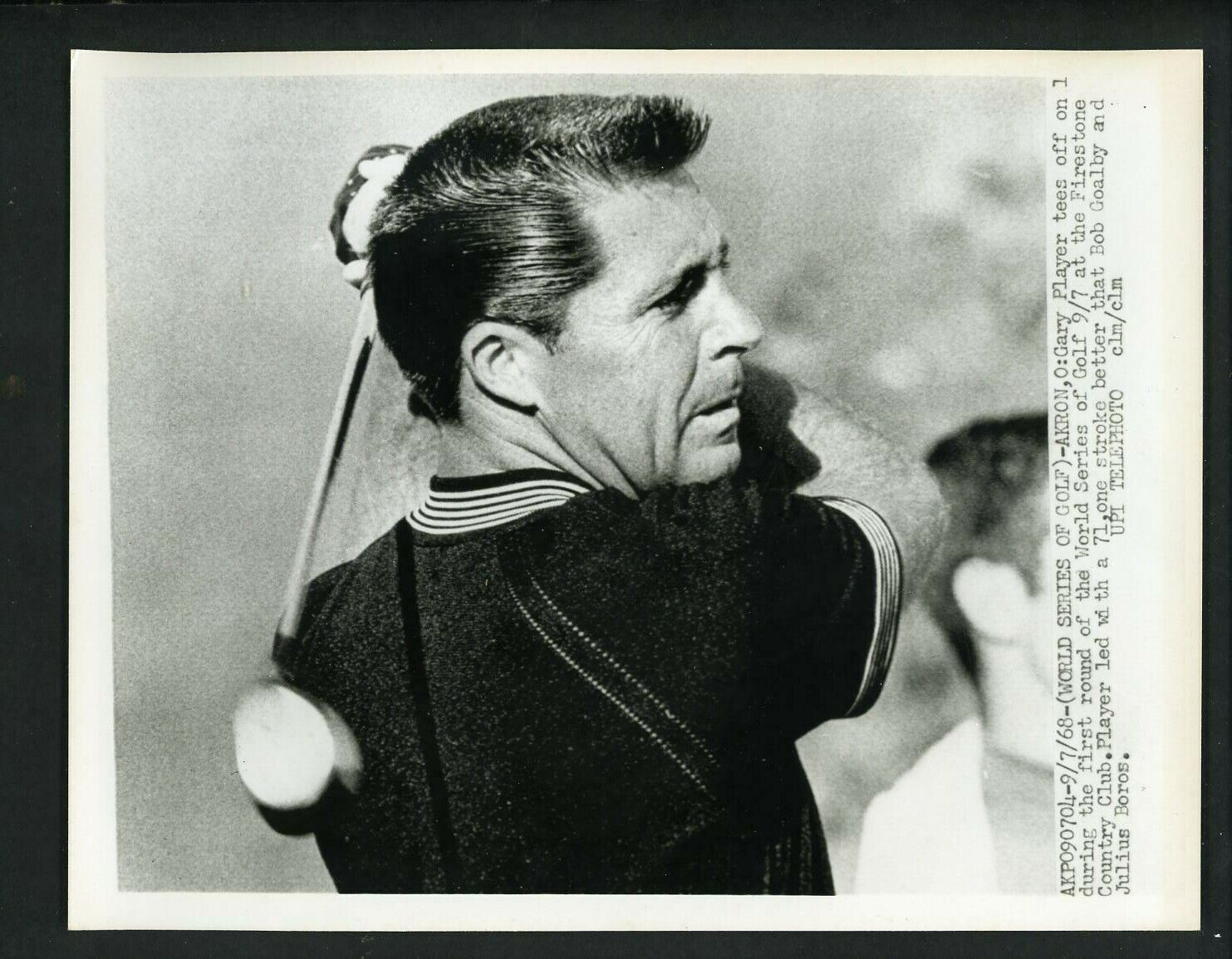 Gary Player tees off World Series of Golf 1968 Press Photo Poster painting Firestone Country Clu