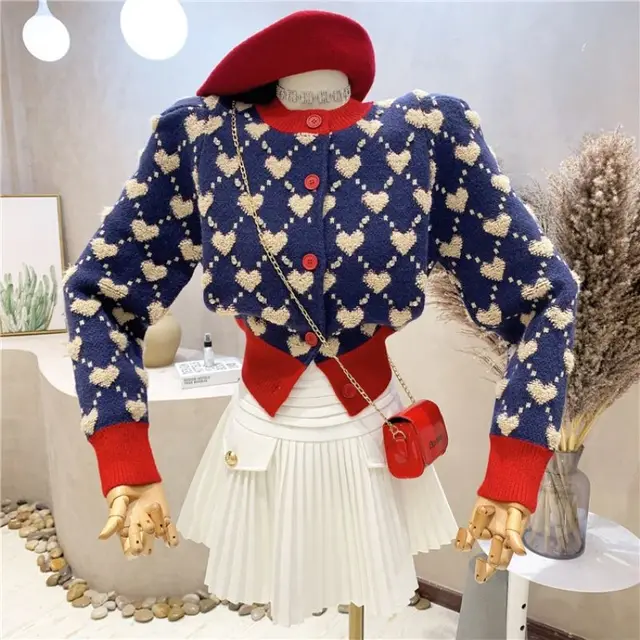 Creditnoom Heart Jacquard Sweater – Korean Cropped Cardigan for Cute Dress Outfits  