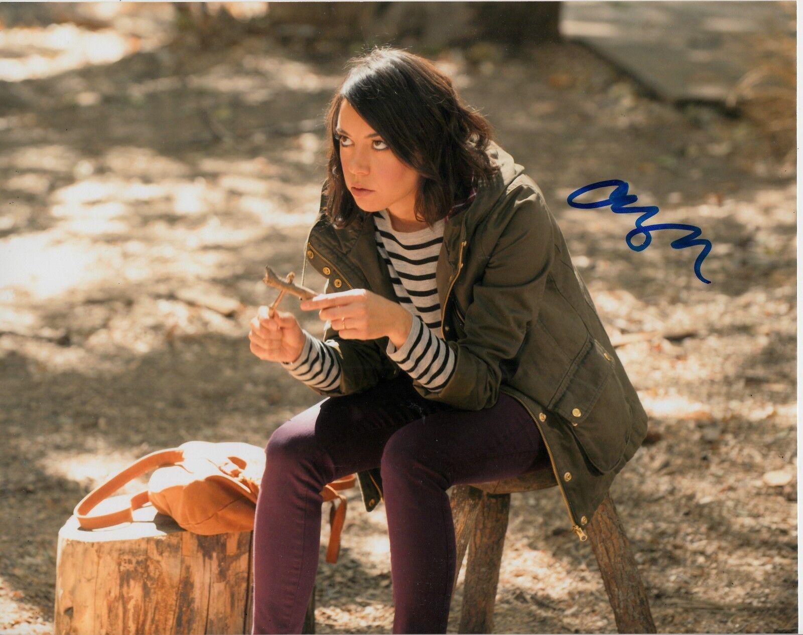 AUBREY PLAZA SIGNED SPARKS AND RECREATION Photo Poster painting UACC REG 242 (2)