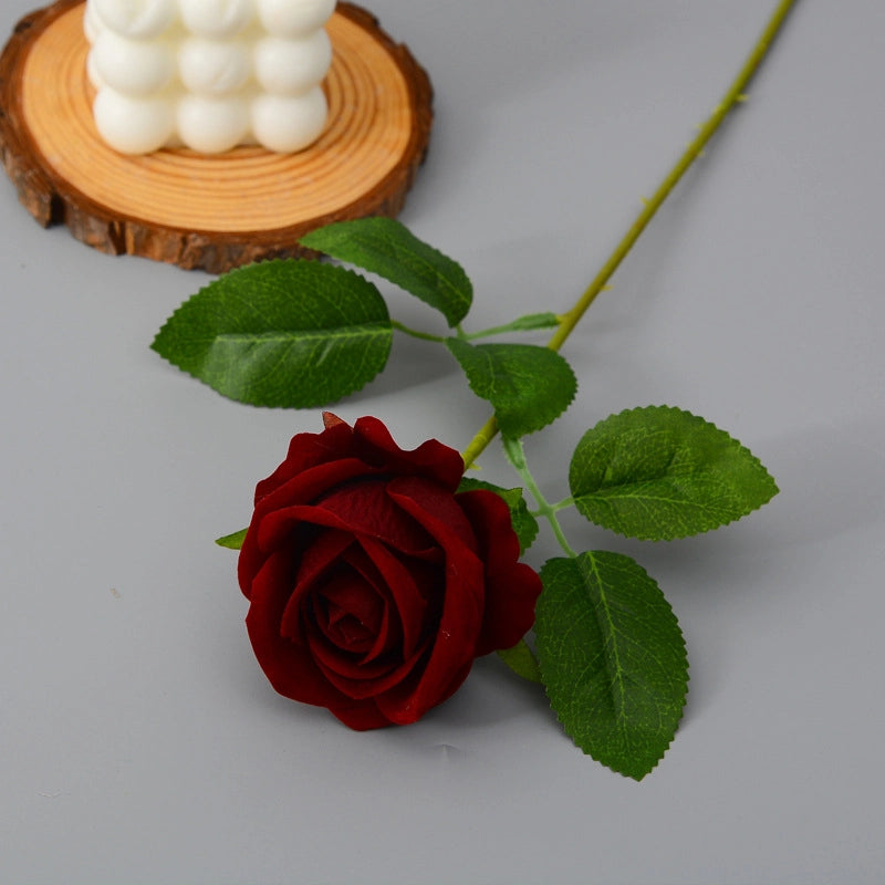 Lifelike Artificial Flowers Suitable For Office Cultural Environment High Quality Silk Flowers