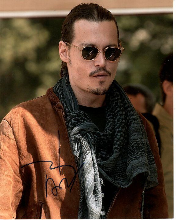 JOHNNY DEPP signed autographed CHOCOLAT ROUX Photo Poster painting