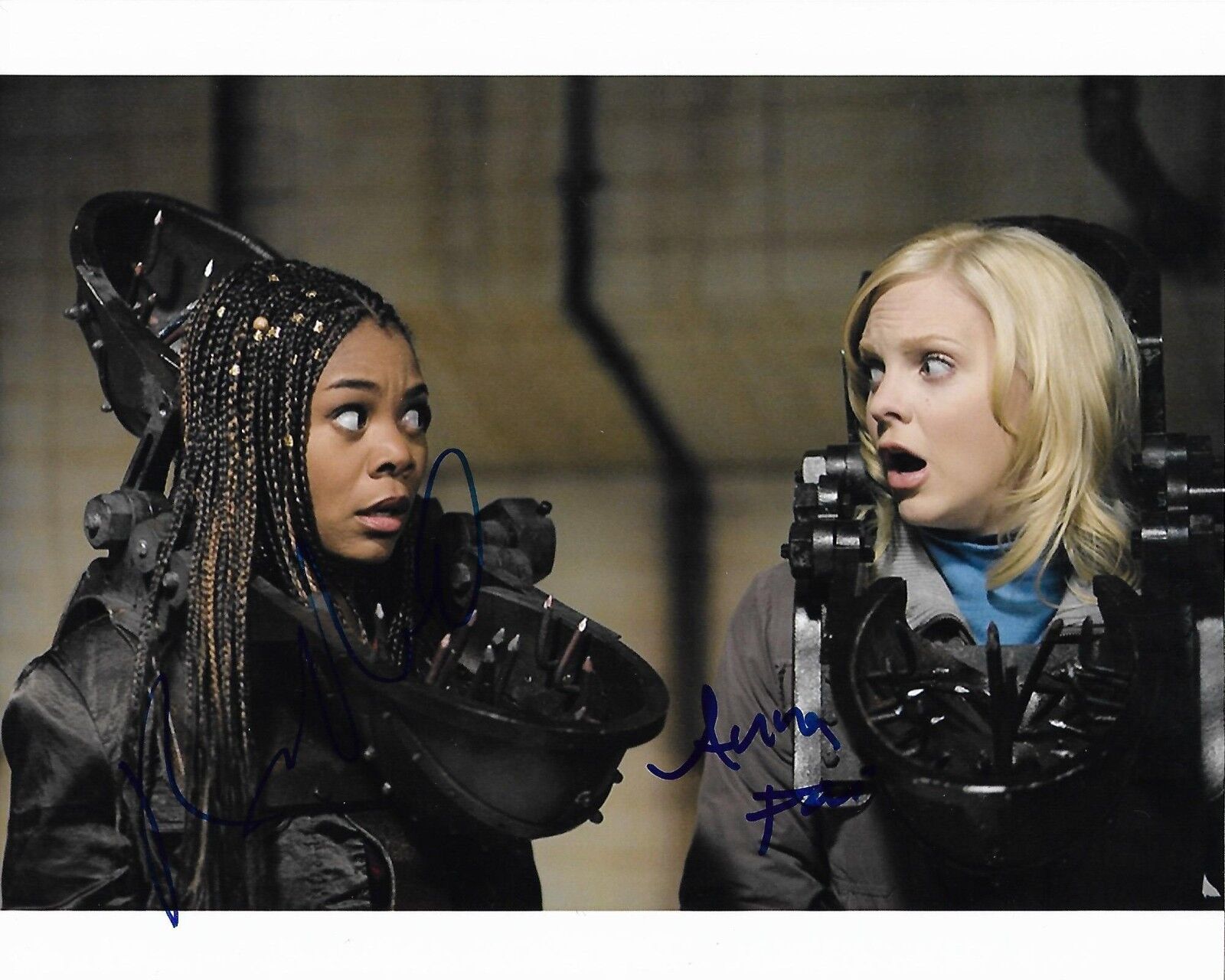 SCARY MOVIE 4 AUTOGRAPHED Photo Poster painting SIGNED 8X10 #4 ANNA FARIS REGINA HALL