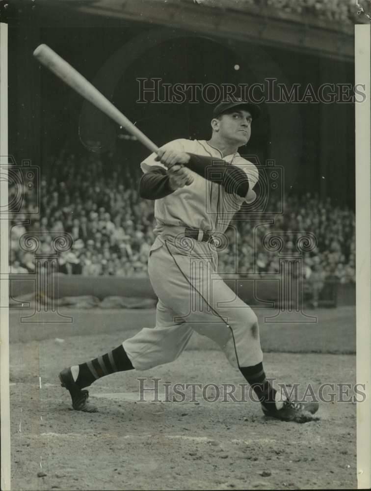 Press Photo Poster painting Cleveland Indians' Ball Player Jeff Heater Swings Bat - lrs05951