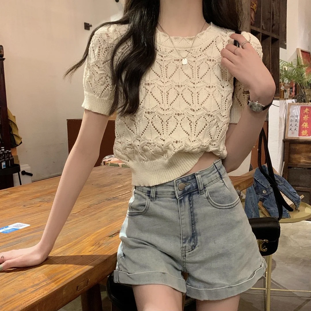 Uveng Uveng Temperament Hollow T-Shirt Girl Summer New Solid Color Short-Term Cash Waist Repair Slim Thin Short-Sleeved Top Tide