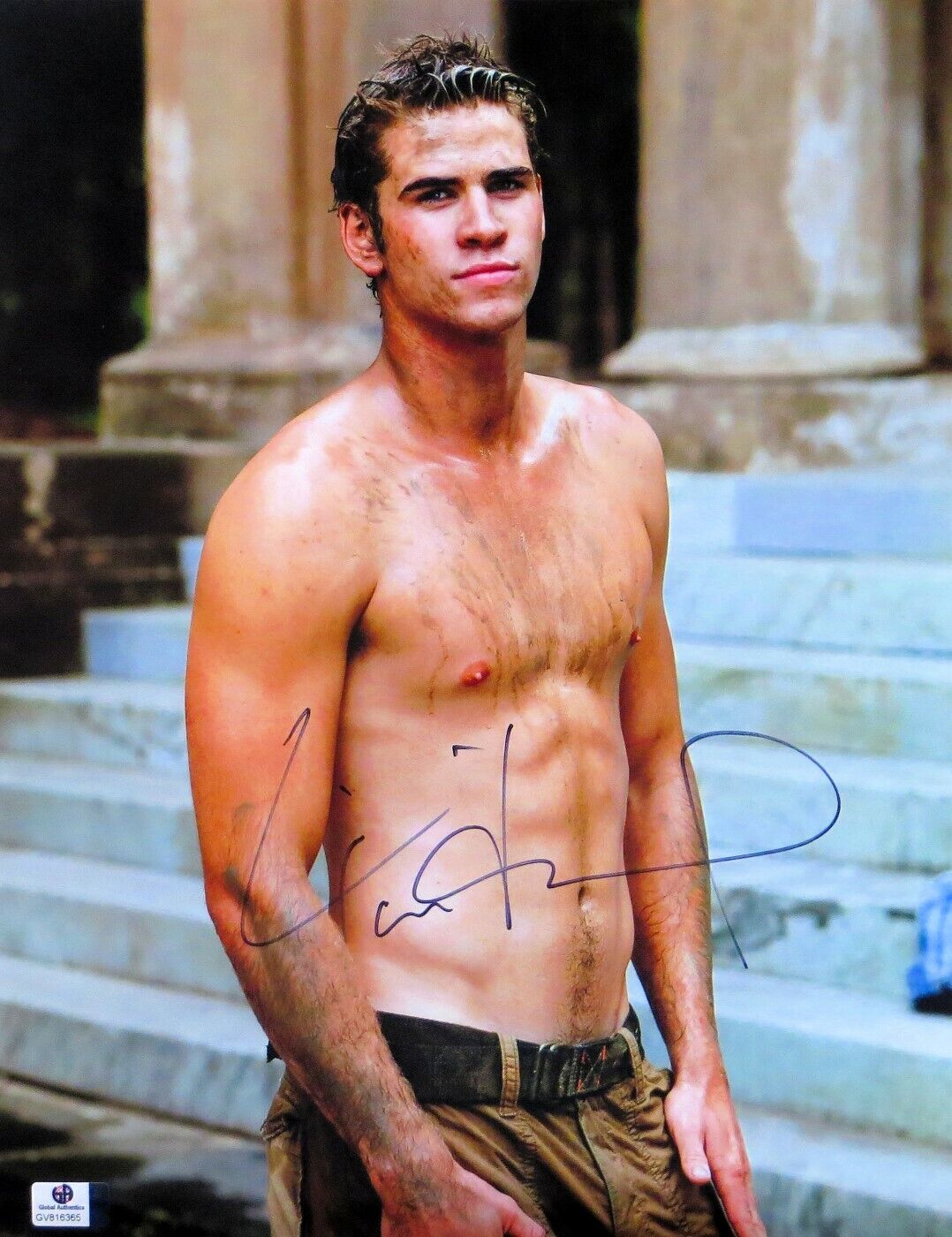 Liam Hemsworth Signed Autographed 11X14 Photo Poster painting Sexy No Shirt by Stairs GV816365