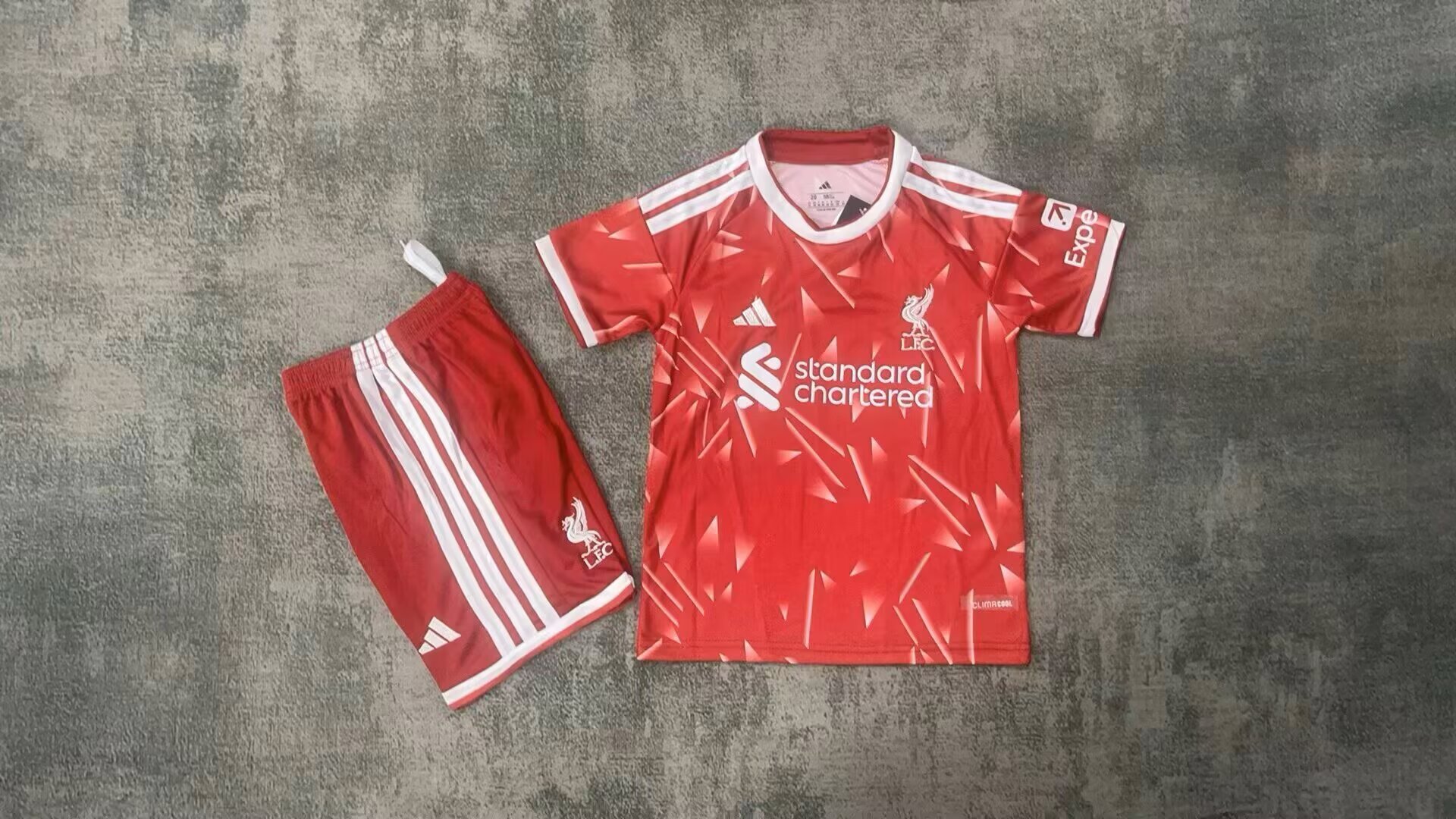 26/27 Liverpool Red Kids Kit Green Football jersey Thai Quality