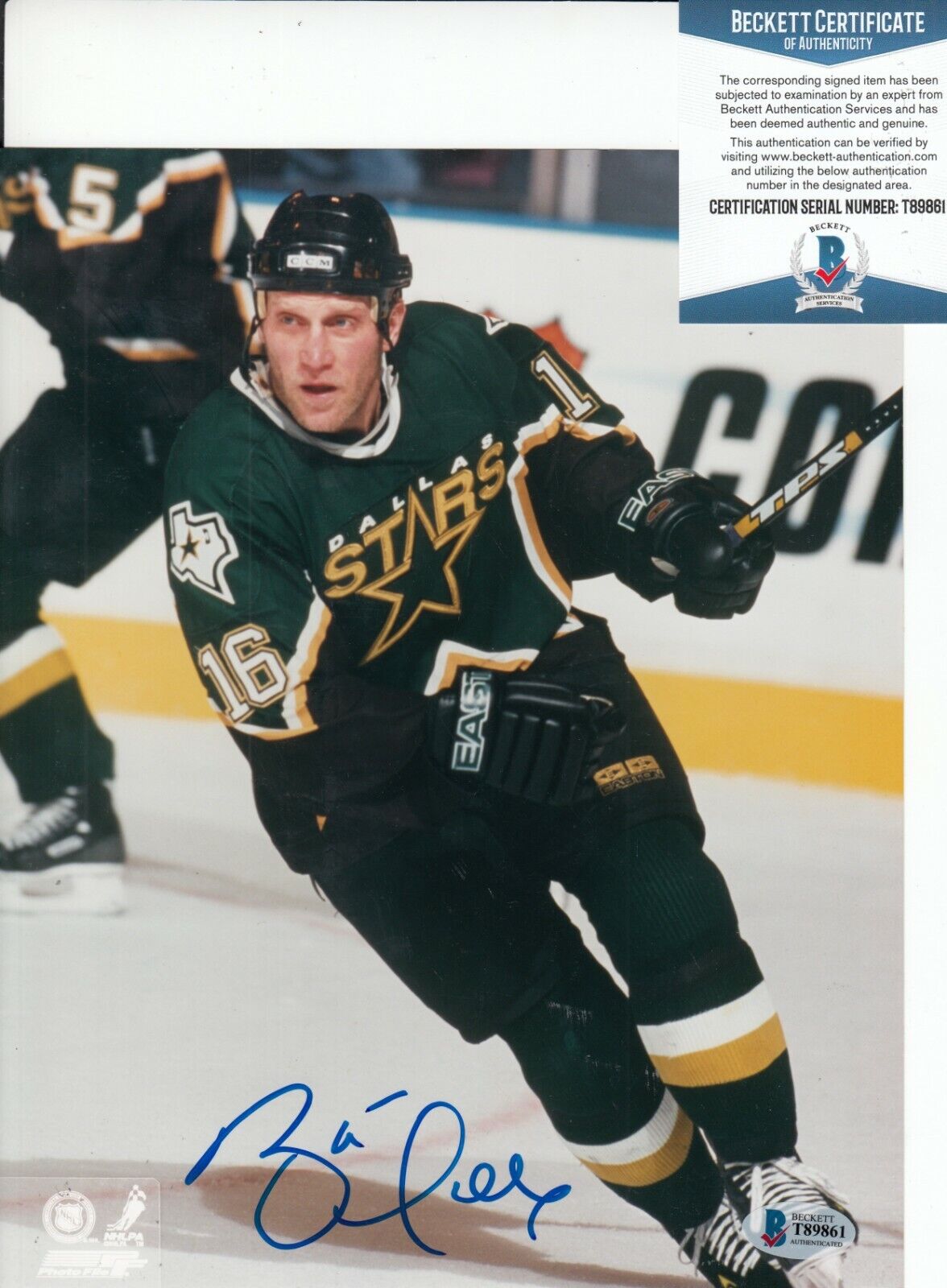 BRETT HULL signed (DALLAS STARS) autograph Hockey 8X10 Photo Poster painting BECKETT BAS T89861