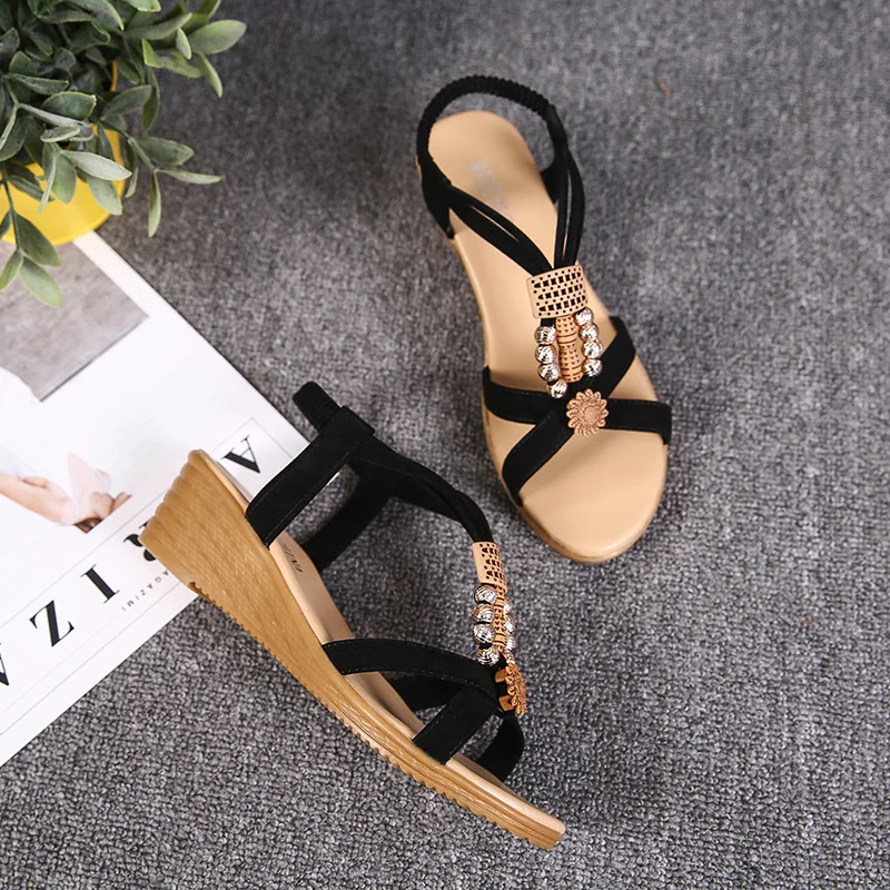 Breakj Breakj New Flat-Soled Sandals Female Xia Ping And Beaded Bohemian Sandals Toe Sweet Student Beach Shoes