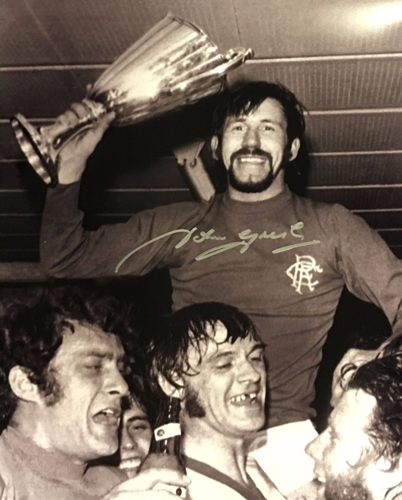 JOHN GREIG SIGNED GLASGOW RANGERS 1972 EUROPEAN FOOTBALL Photo Poster painting WITH PROOF & COA