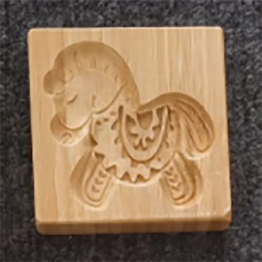 Purexcellent&trade; Three-dimensional wooden horse pattern home wooden biscuit mold