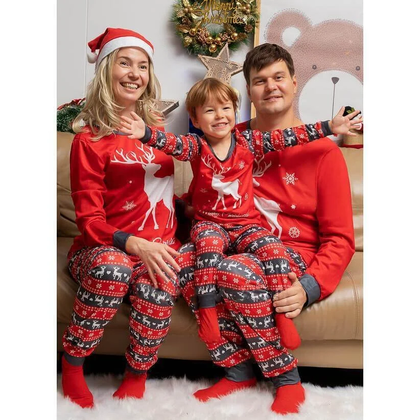 Family Matching Reindeer Print Christmas Pajamas Set