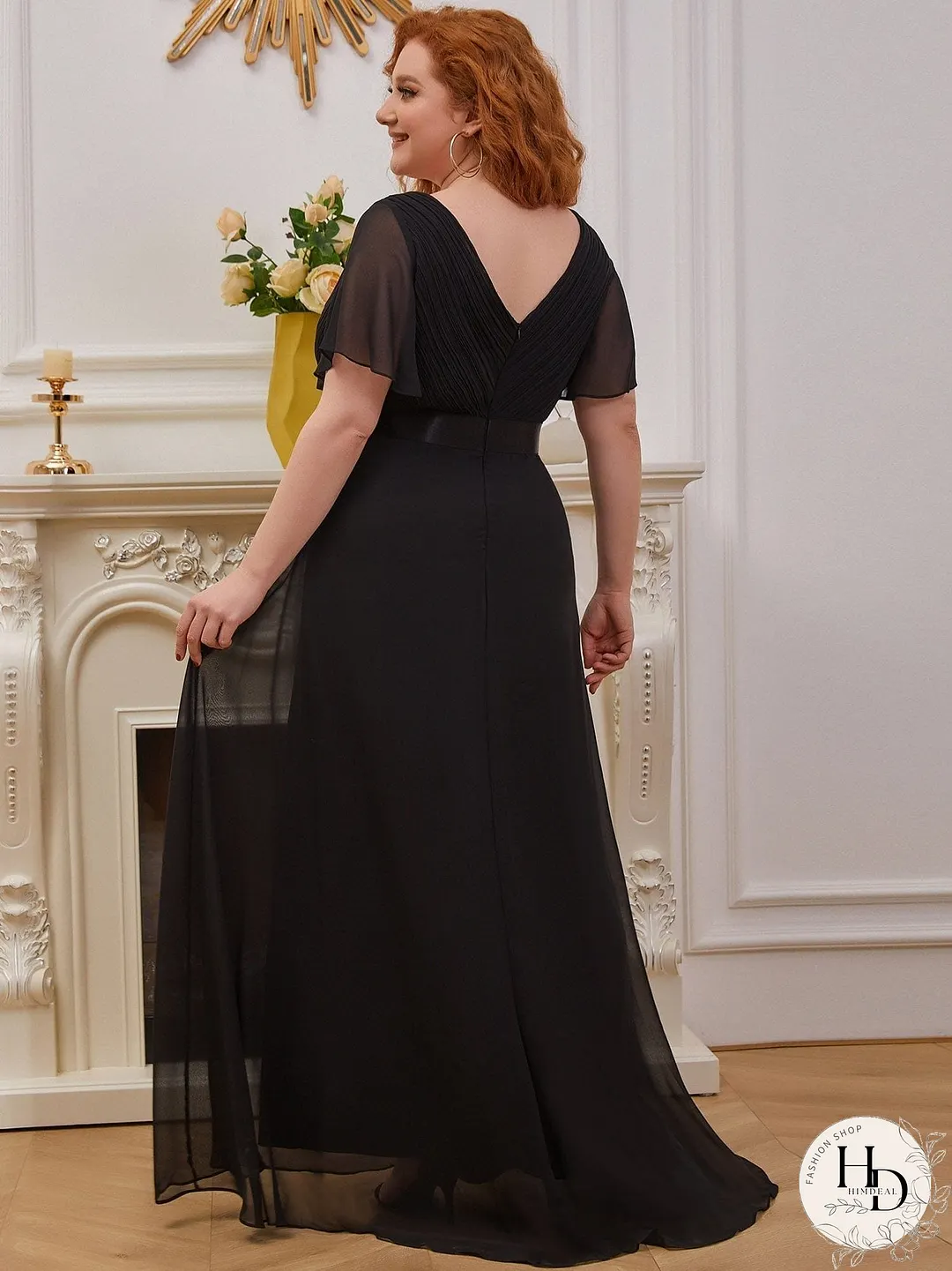 Elegant Double V-Neck Ruffled Padded Evening Gowns