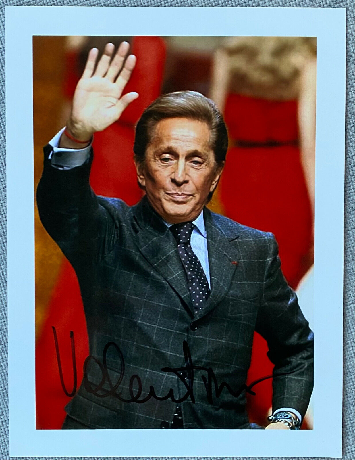 Valentino Garavani Signed In-Person 6x8 Color Photo Poster painting - RARE, Authentic, Fashion