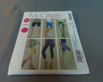Pornhint Womens Leggings, Easy Knits, Length Variation, Uncut, Sizes 18W, 20W, 22W, 24W, McCall's Pattern M6360, 2011