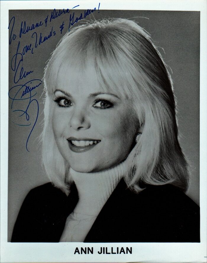 Pretty ANN JILLIAN Signed Photo Poster painting