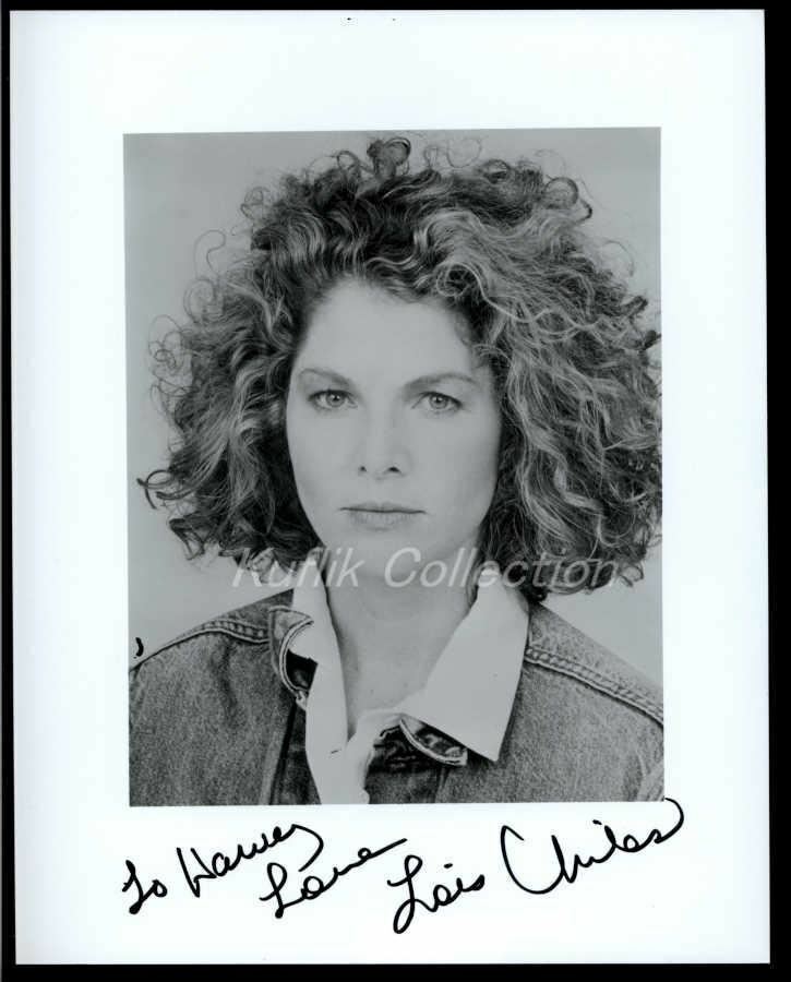 Lois Chiles - Signed Autograph Headshot Photo Poster painting - Dallas - Actress