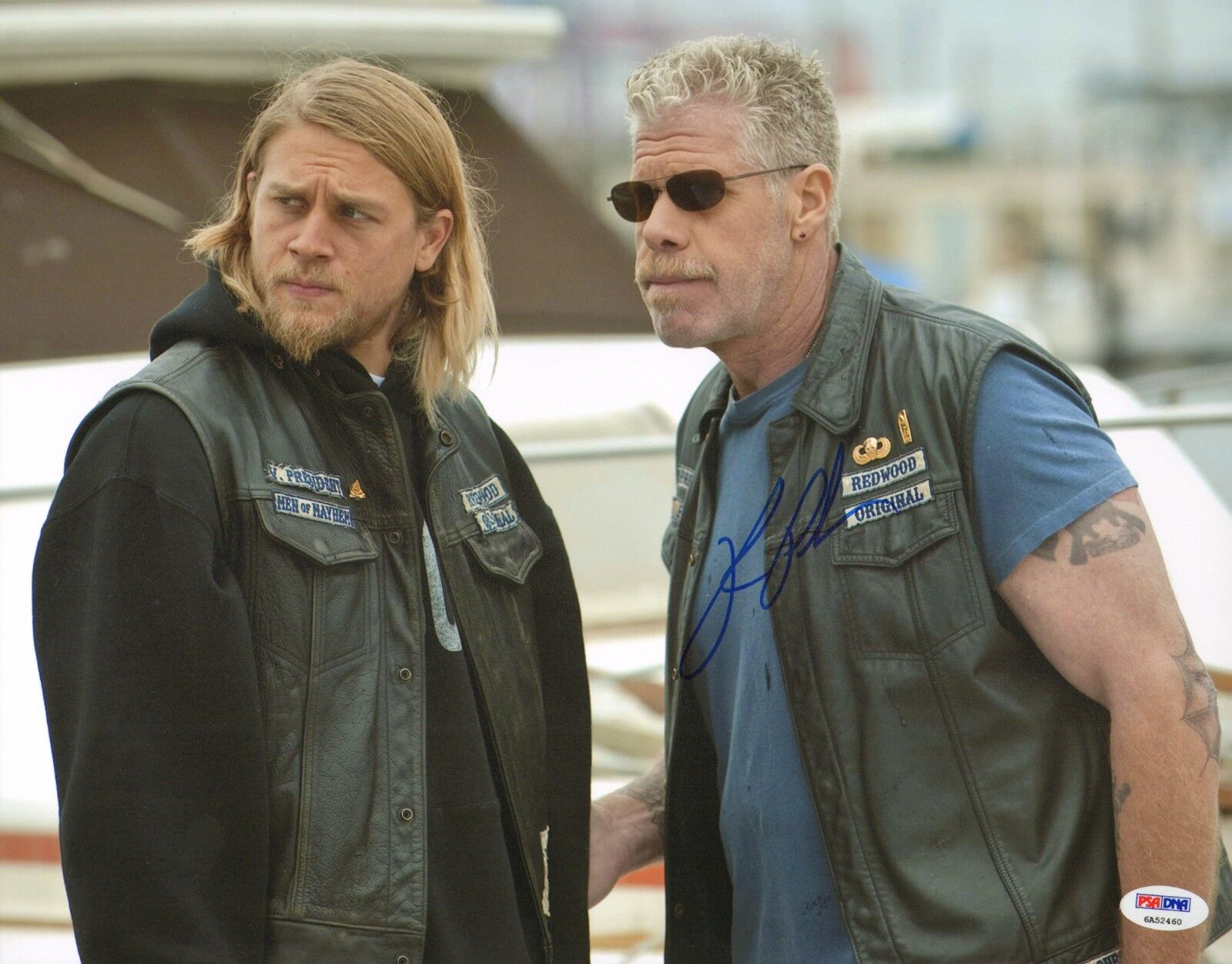 Ron Perlman Signed 11x14 Photo Poster painting PSA/DNA SOA Samcro Picture w/ Jax Charlie Hunnam