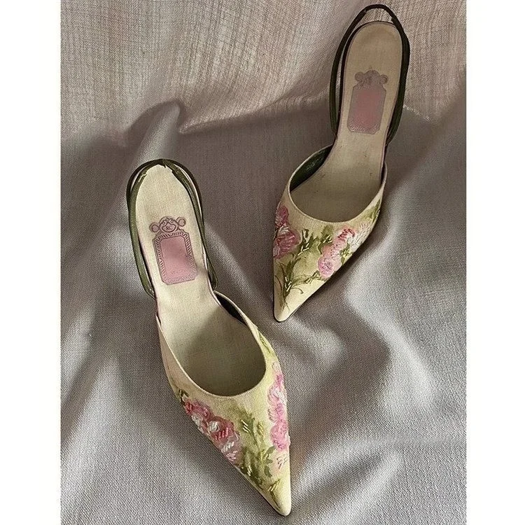 Wongn Wongn Embroidery Pointed Heel Heels 2023 New Summer Chinese Mouth Shallow Female Head Sandals