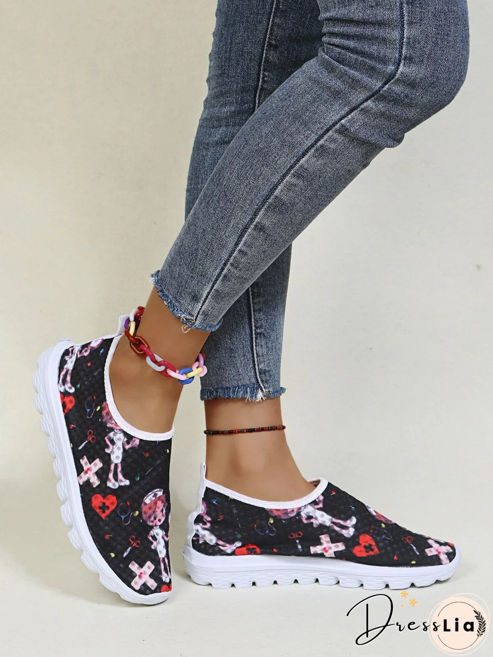 Nurse Fighting Epidemic Print Breathable Tulle Mesh Lightweight Sneakers