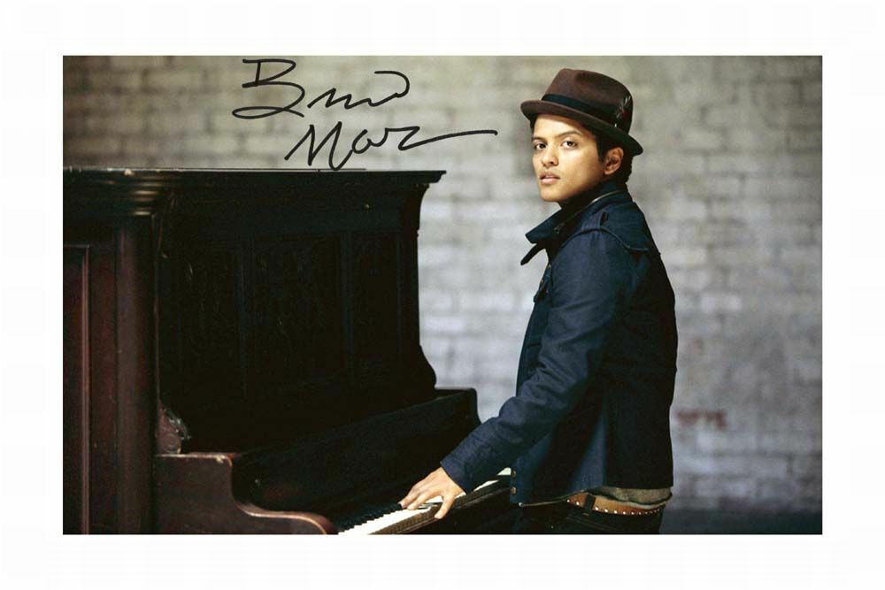 BRUNO MARS AUTOGRAPH SIGNED Photo Poster painting POSTER