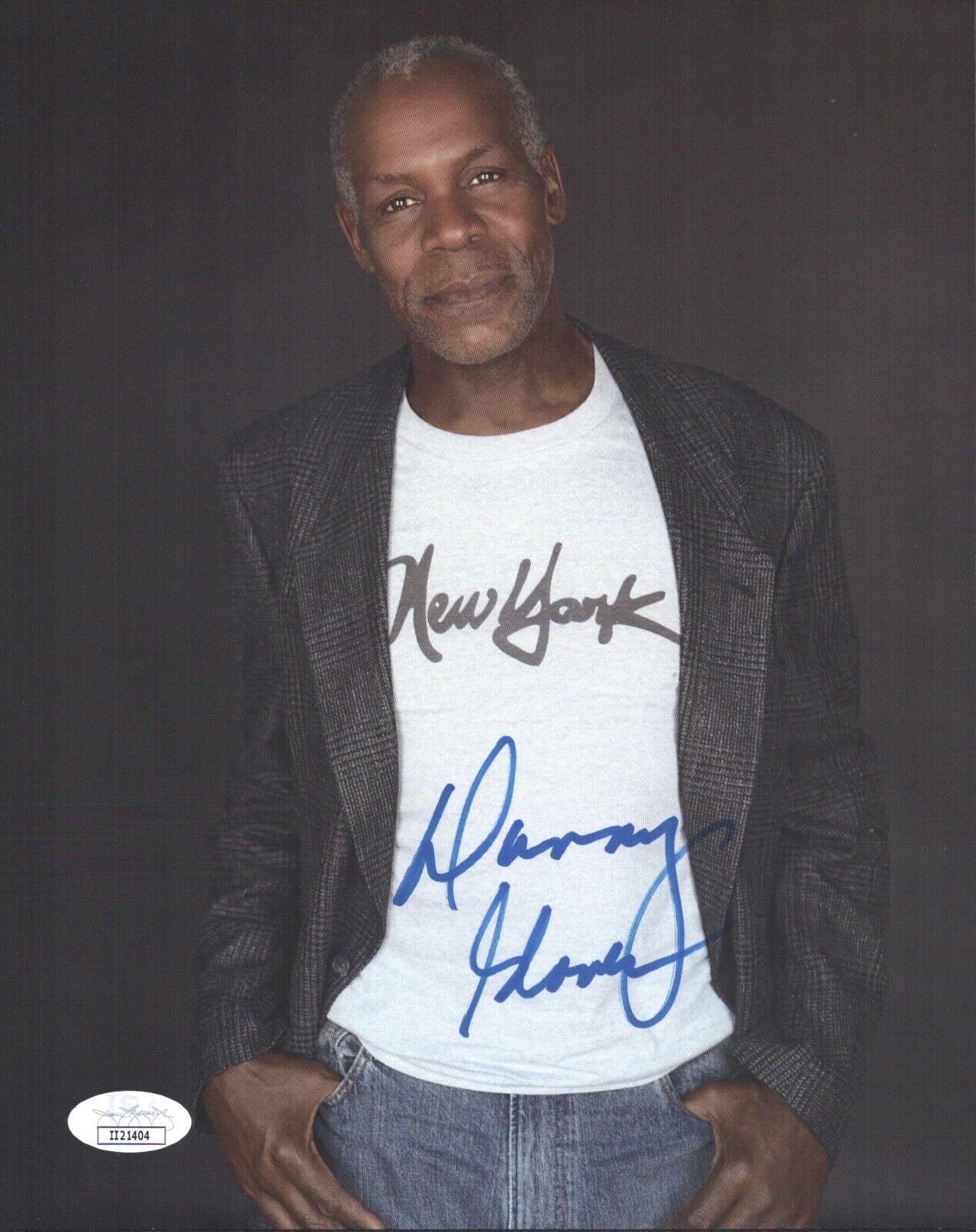 DANNY GLOVER Signed 8x10 Photo Poster painting PREDATOR Lethal Weapon Autograph JSA COA Cert