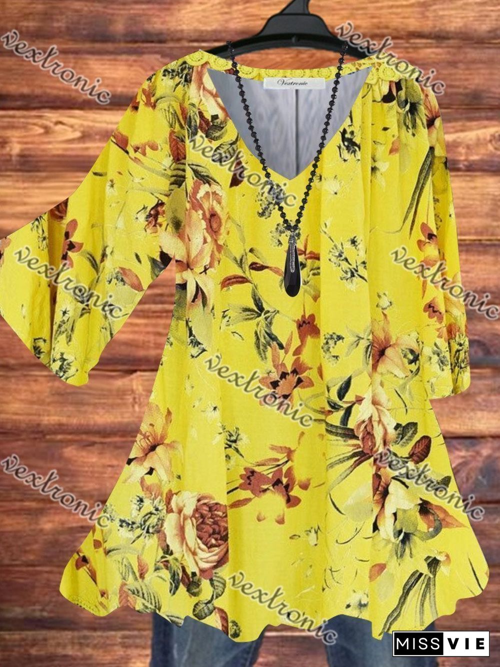 Women Casual Half Sleeve V-neck Floral Printed Top