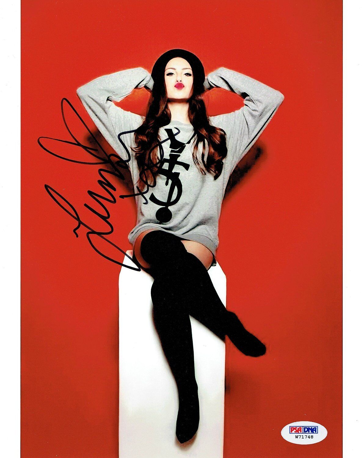 Temara Melek Signed Authentic Autographed 8x10 Photo Poster painting PSA/DNA #W71748