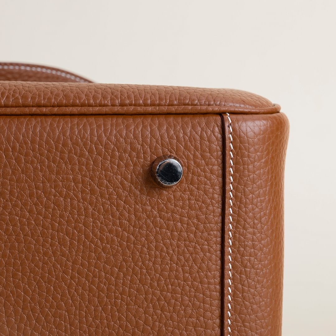 Lindy 26cm Clemence leather CK37 Gold PHW