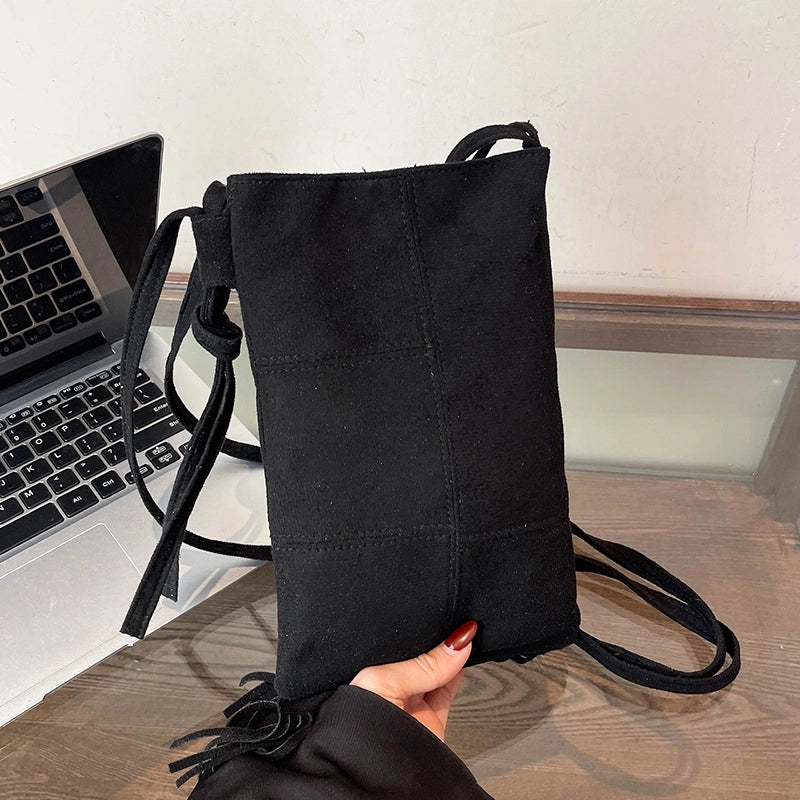 Women’s Suede Solid Color Classic Style Tassel Square Zipper Shoulder Bag