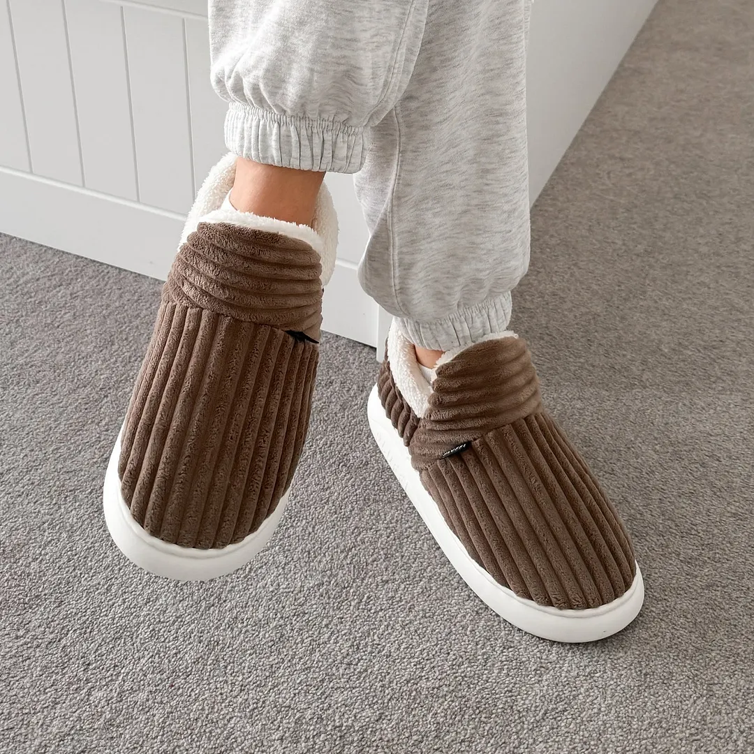 Pluffi | The Cozy & Stylish Slippers