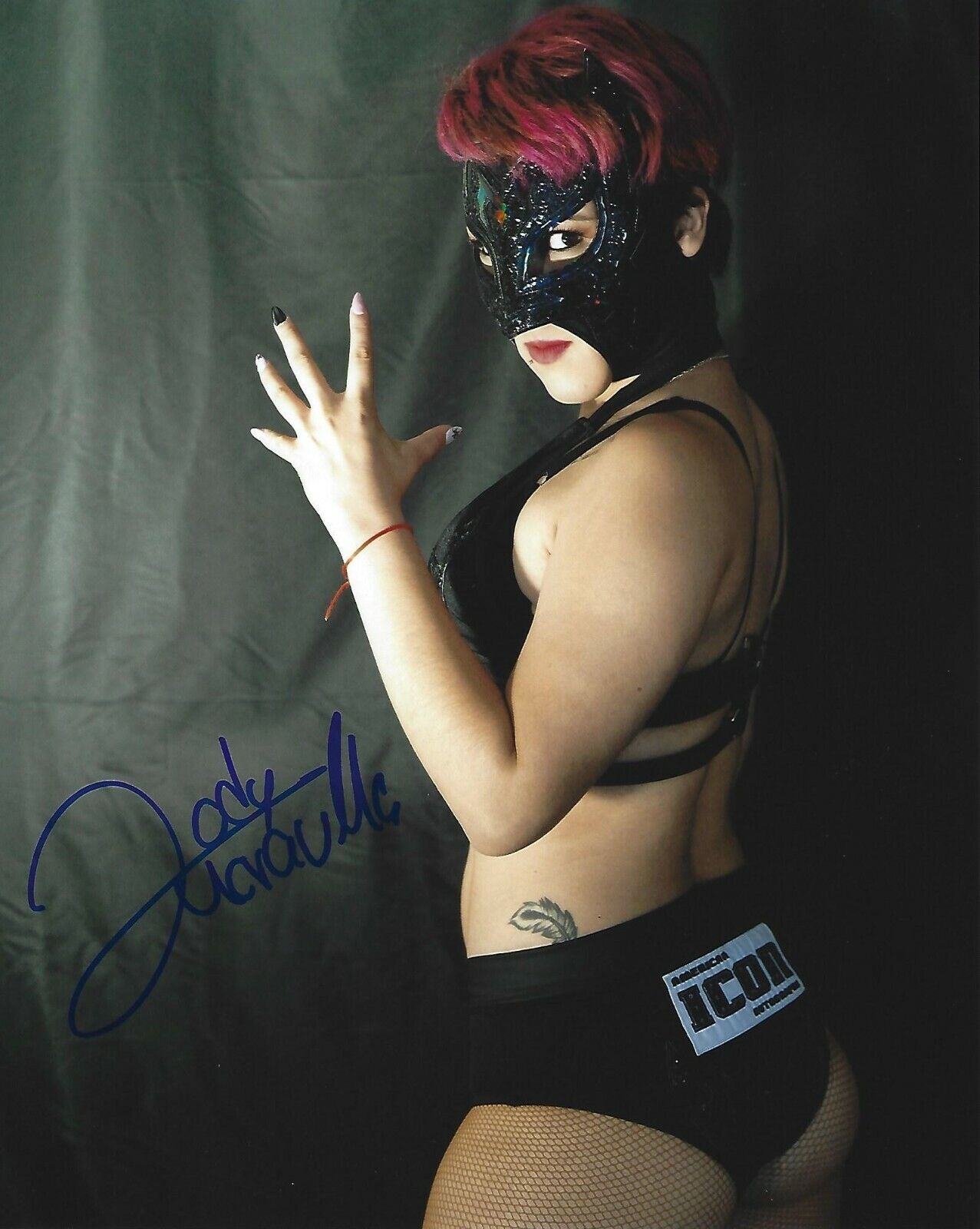 Lady Maravilla Signed 8x10 Photo Poster painting AAA Lucha Libre Pro Wrestling CMLL Autograph 24