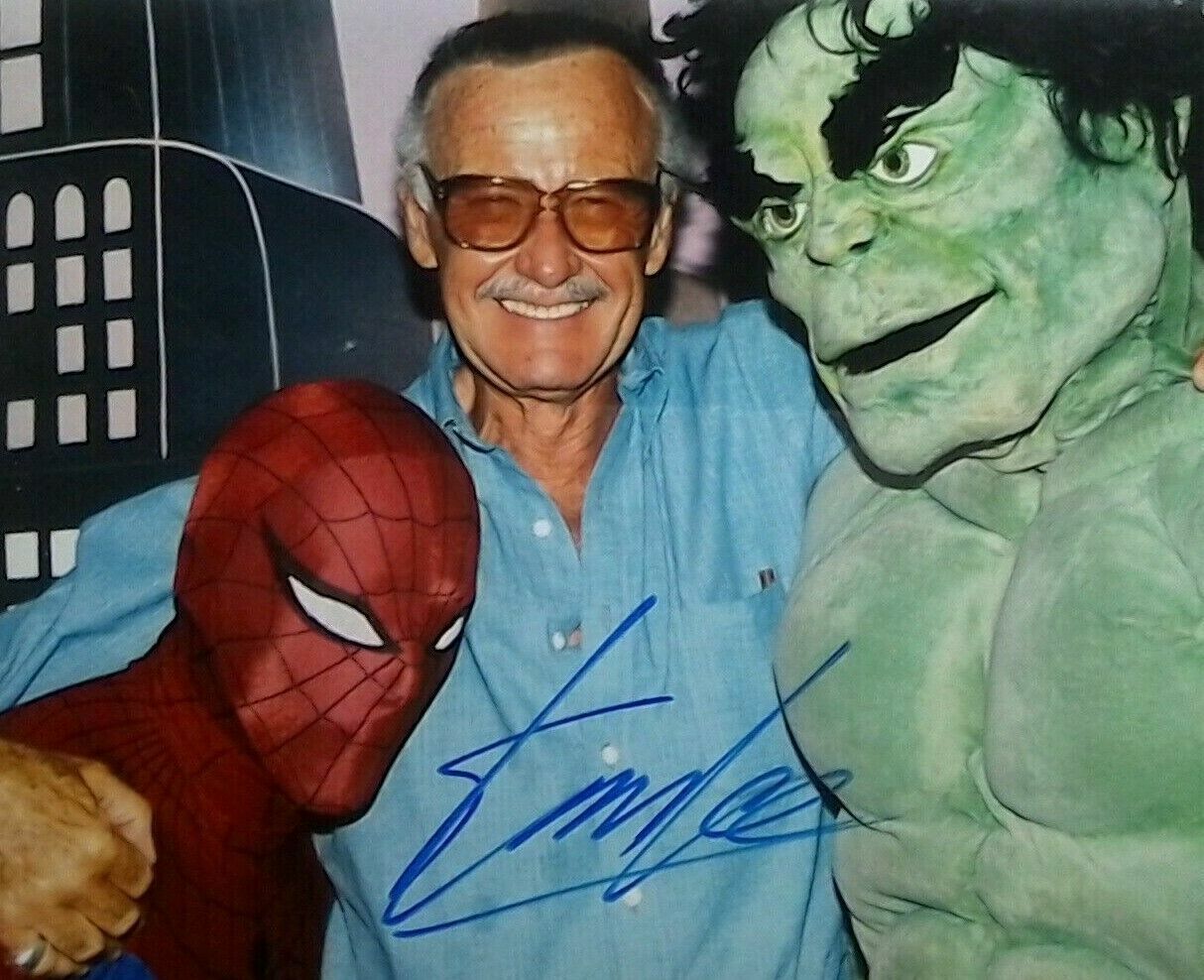 Stan Lee Autographed Signed 8x10 Photo Poster painting ( Spider Man ) REPRINT