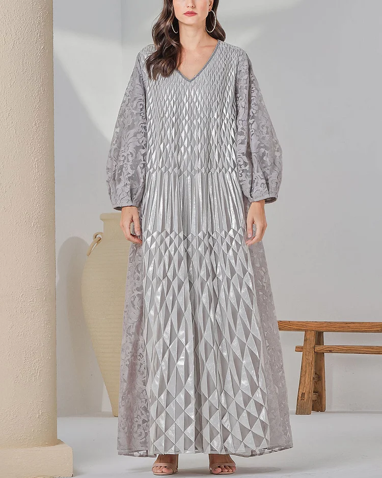 Long Sleeves Kaftan With All Over Applique Detailing