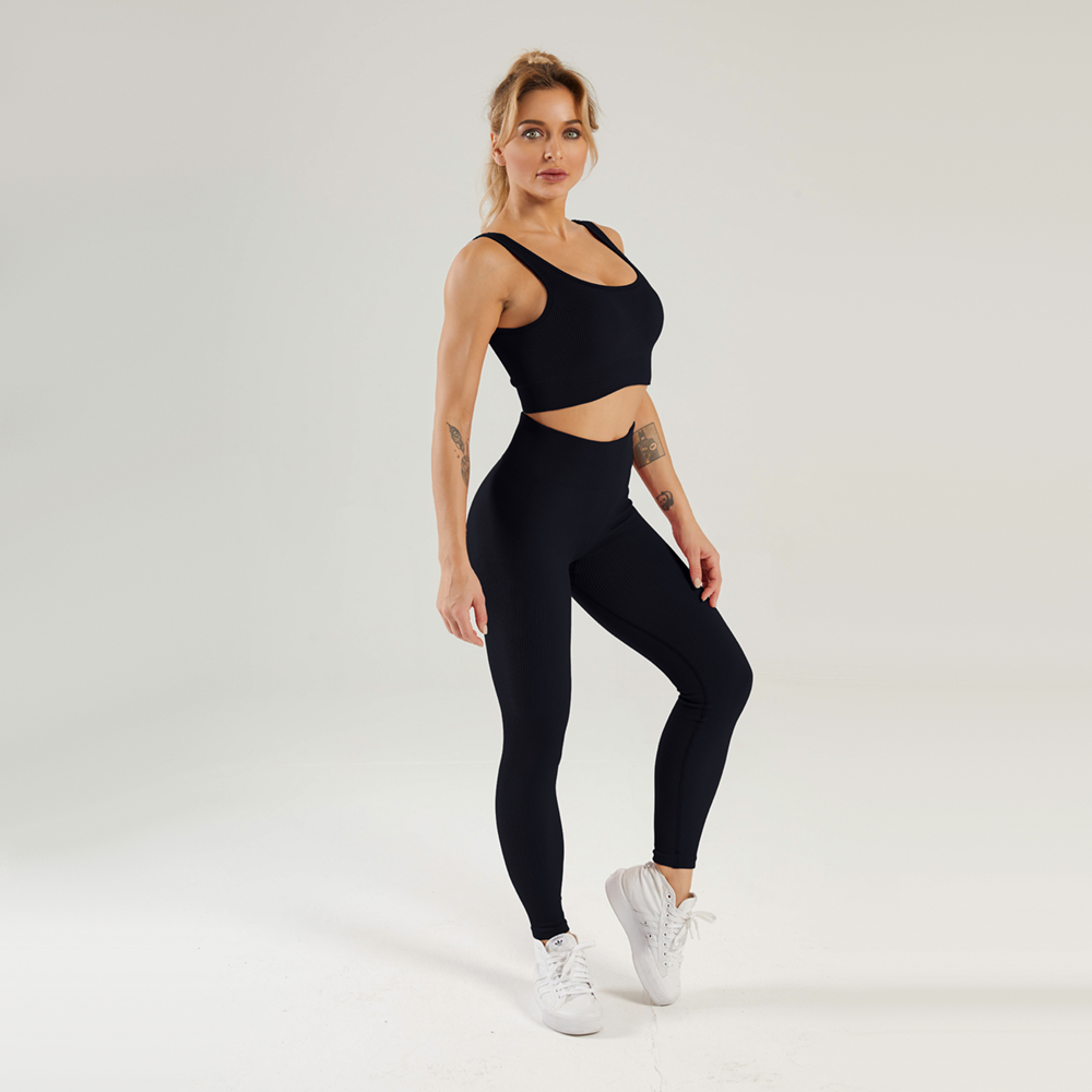 Sports bra and yoga pants set
